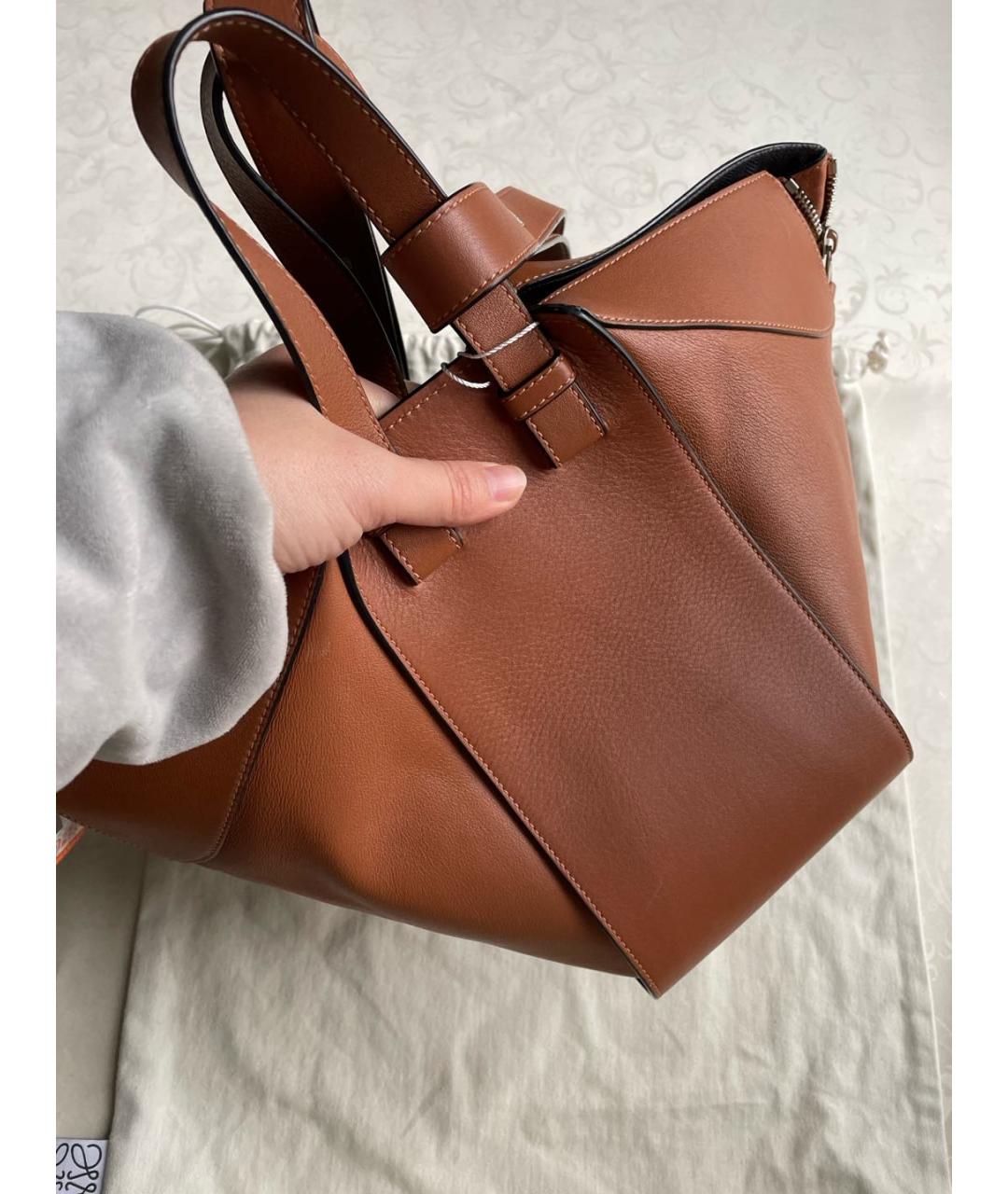 LOEWE Коричневая кожаная сумка с короткими ручками, фото 3