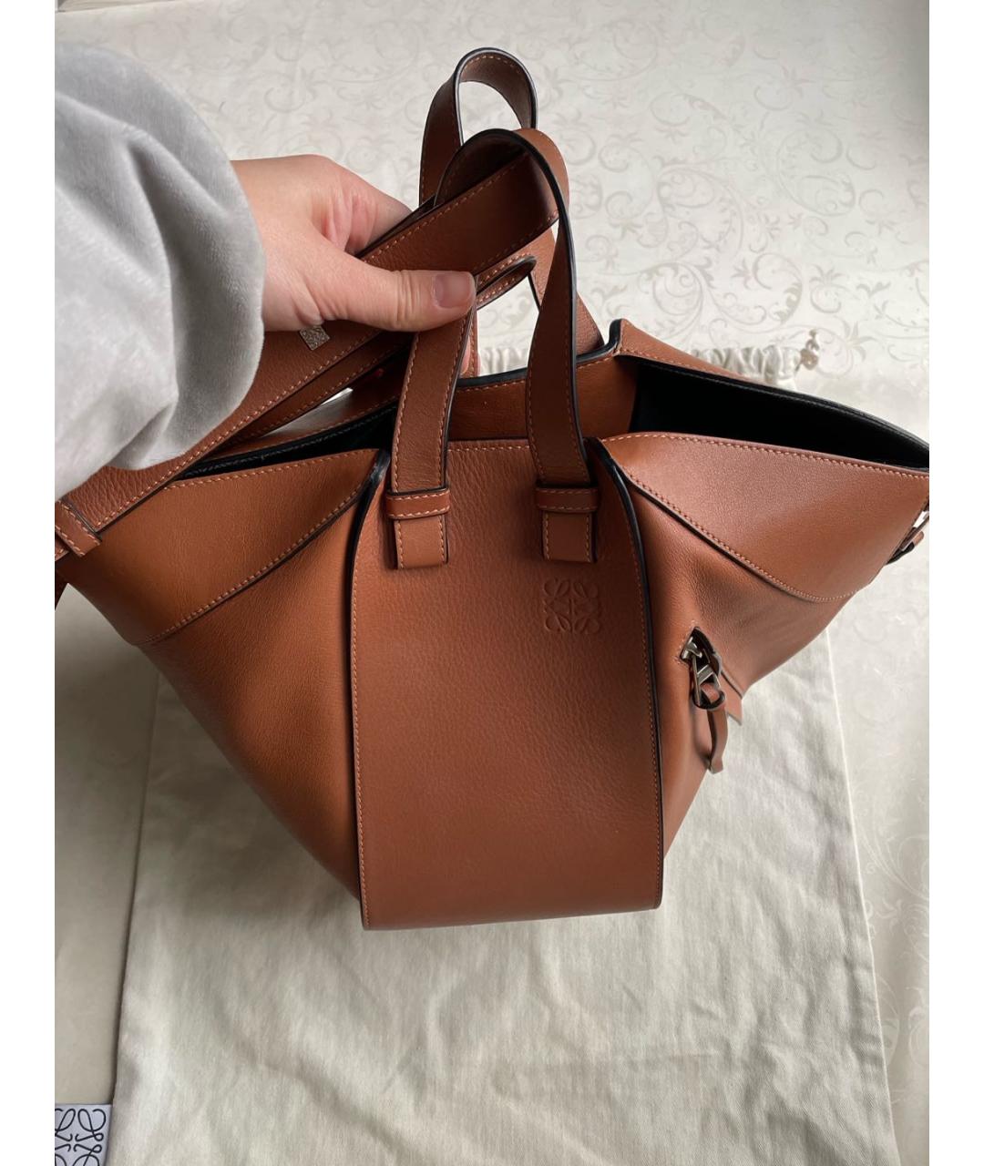 LOEWE Коричневая кожаная сумка с короткими ручками, фото 7