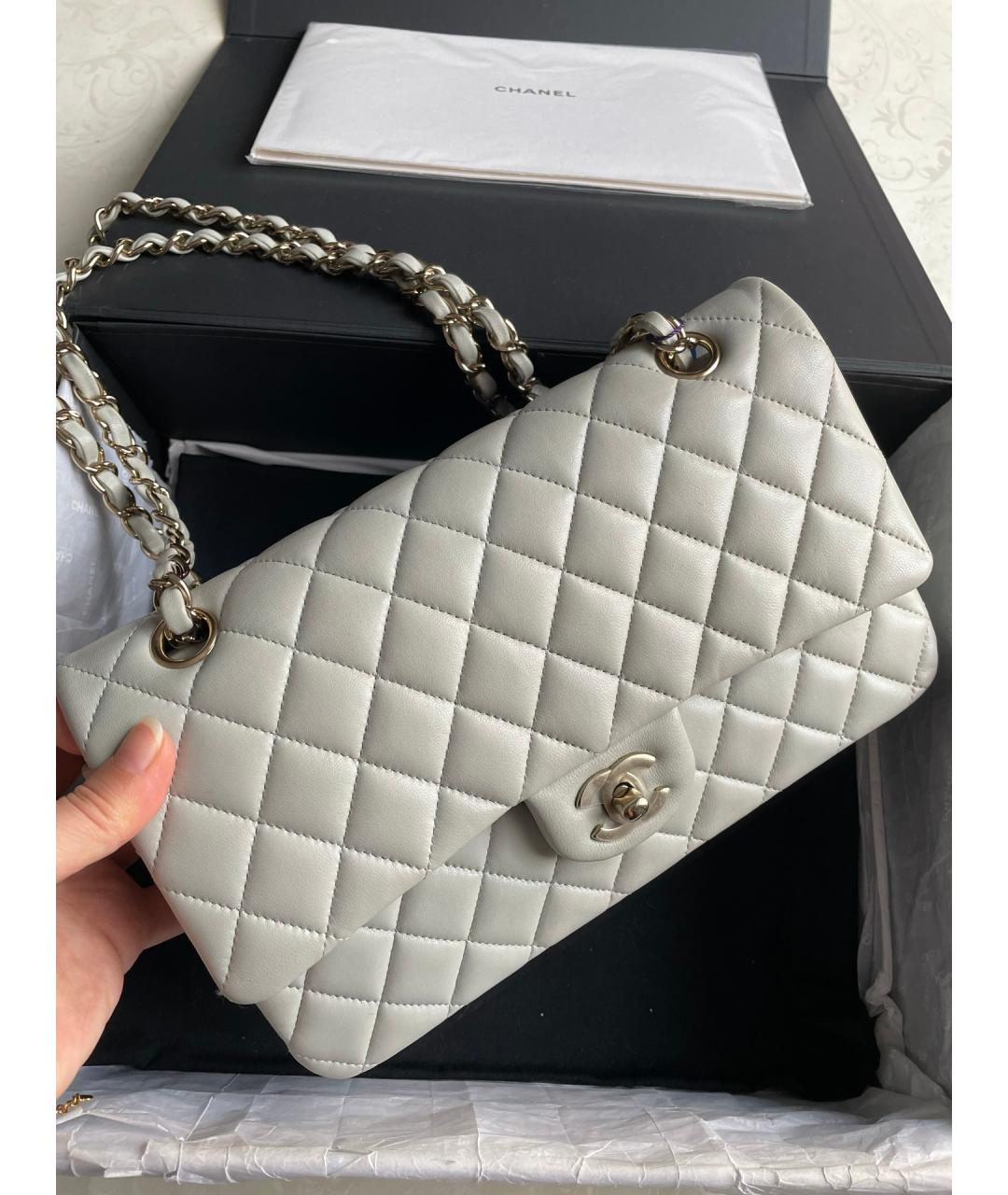 CHANEL Серая кожаная сумка тоут, фото 2