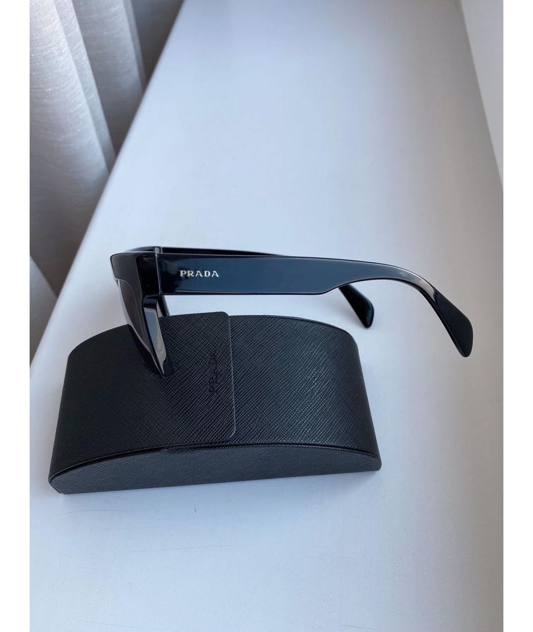 PRADA Черные пластиковые солнцезащитные очки, фото 2