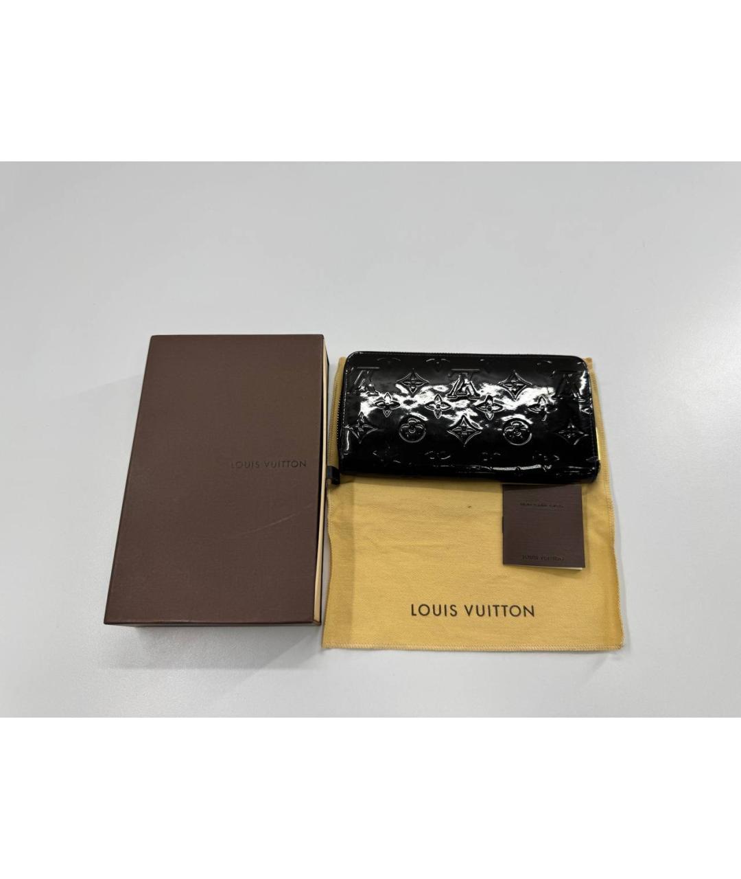 LOUIS VUITTON Черный кошелек из лакированной кожи, фото 3