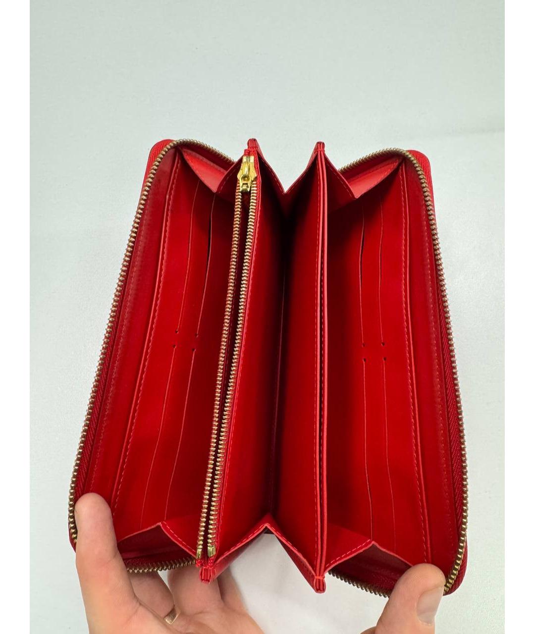 LOUIS VUITTON Красный кошелек из лакированной кожи, фото 6
