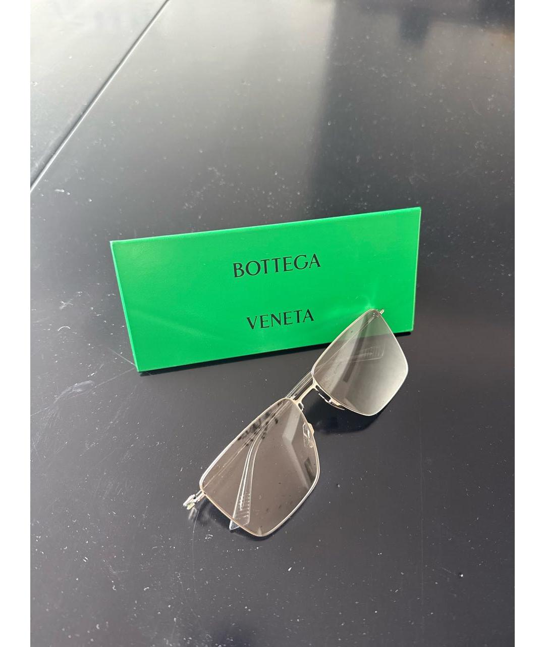 BOTTEGA VENETA Серые металлические солнцезащитные очки, фото 4