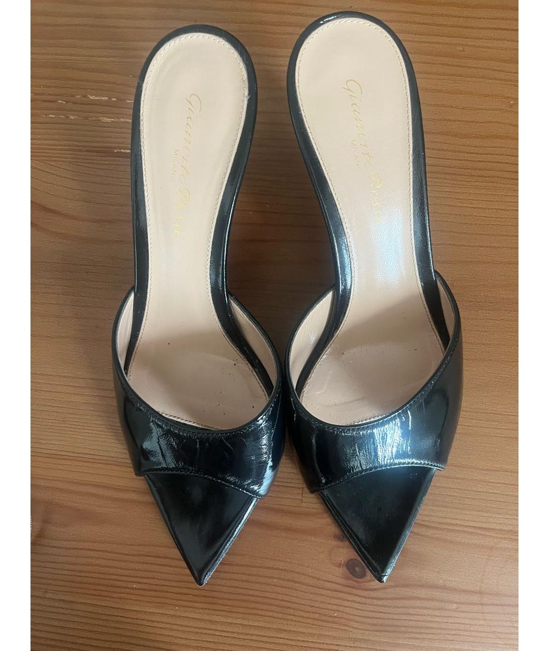 GIANVITO ROSSI Черные мюли из лакированной кожи, фото 3
