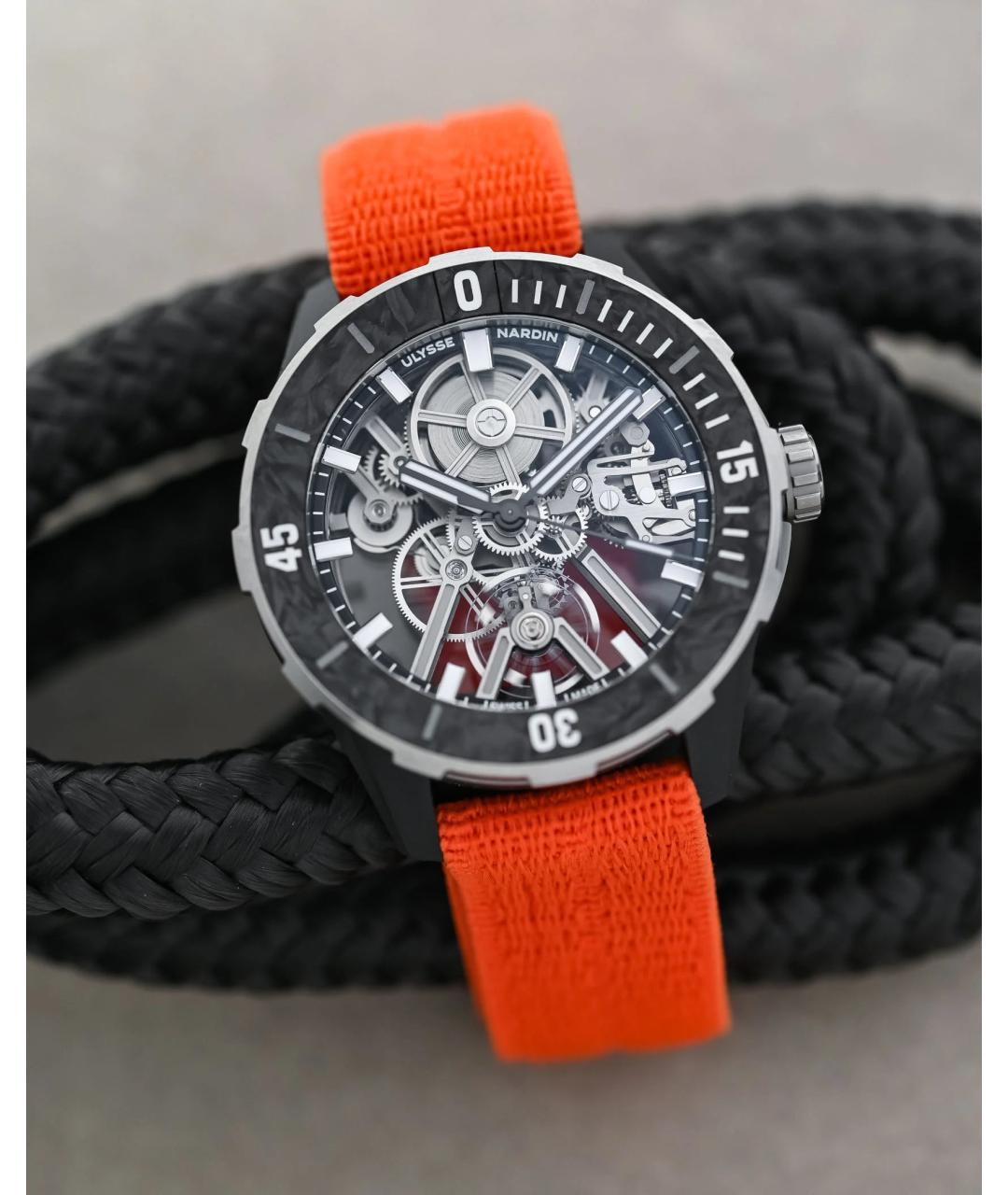 Ulysse Nardin Серые карбоновые часы, фото 2