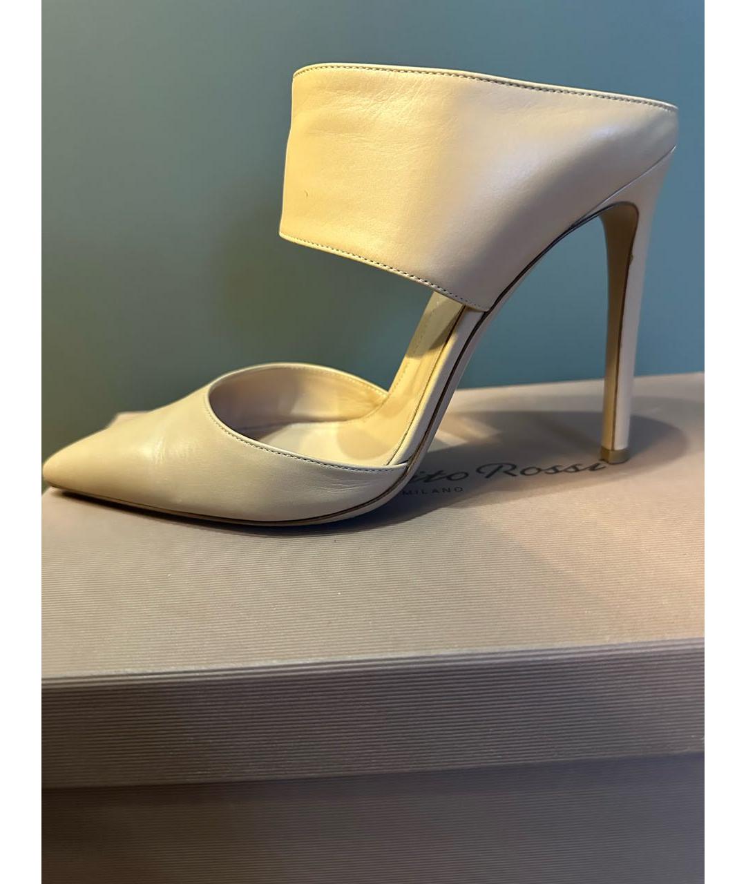 GIANVITO ROSSI Бежевые кожаные туфли, фото 2
