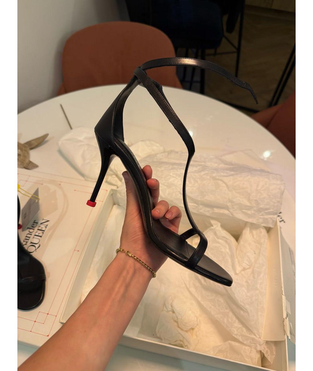 ALEXANDER MCQUEEN Черные кожаные босоножки, фото 5