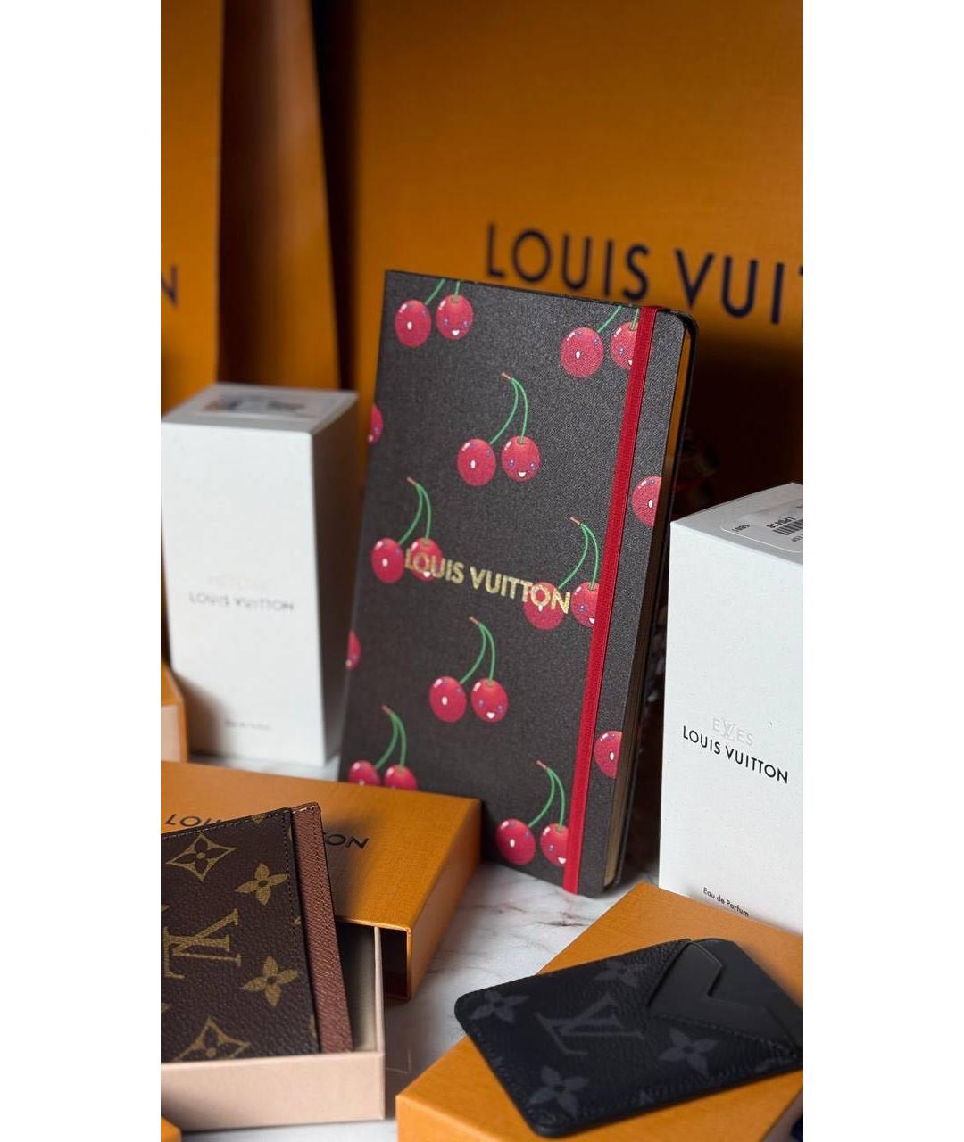 LOUIS VUITTON Книга, фото 2