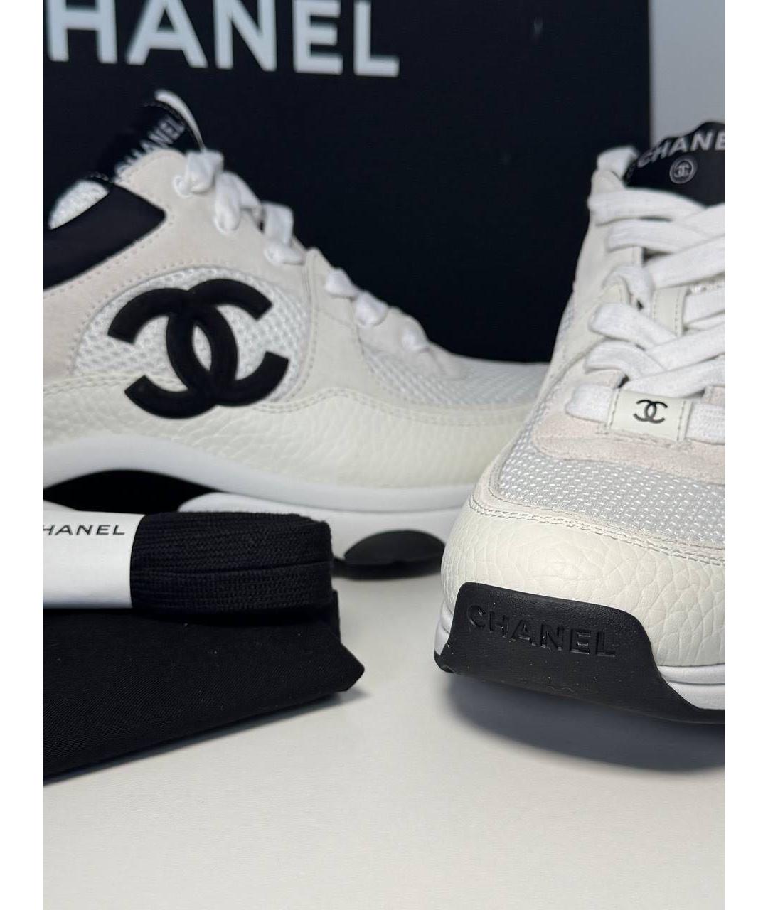CHANEL Белые кожаные кроссовки, фото 3