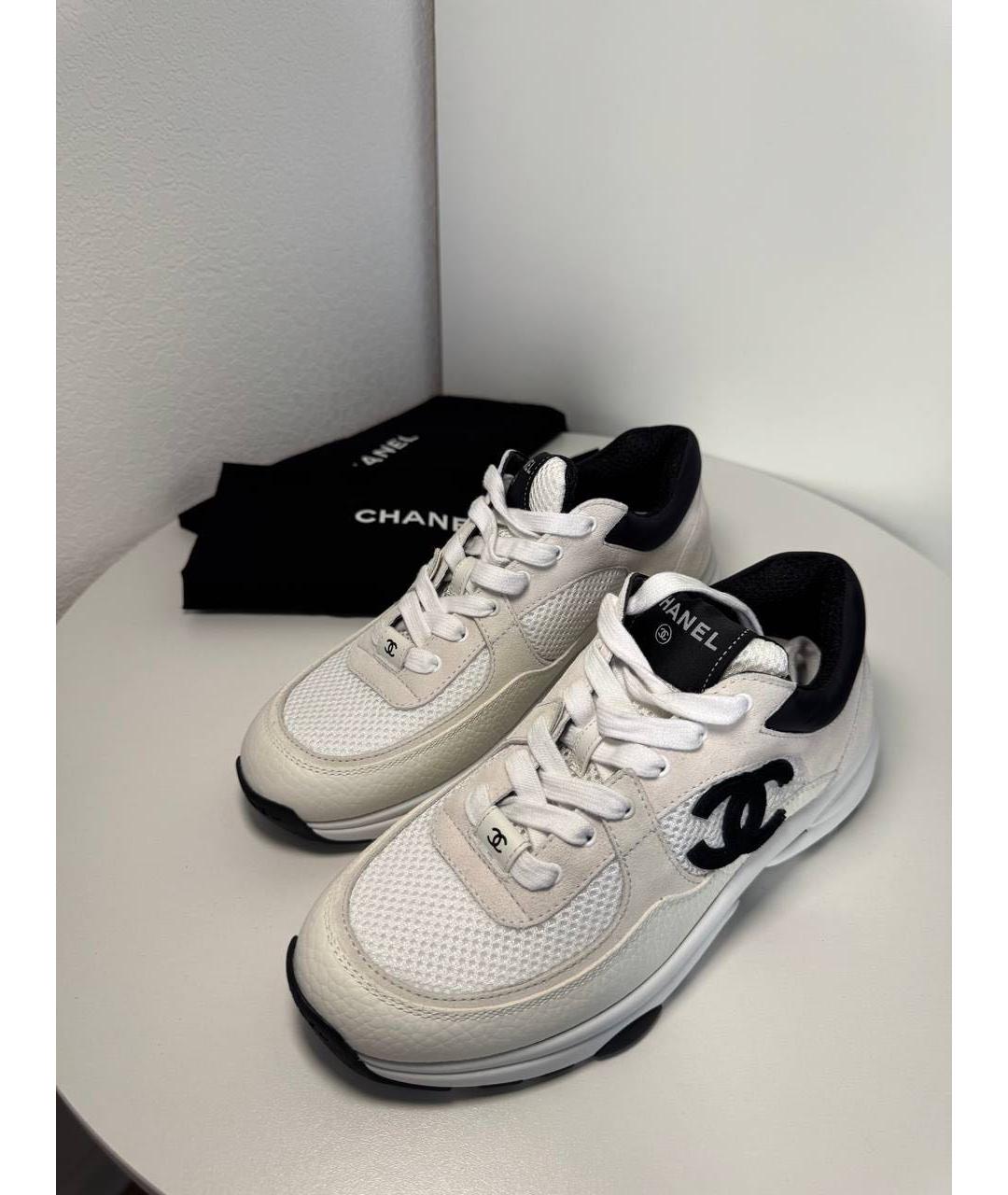 CHANEL Белые кожаные кроссовки, фото 2