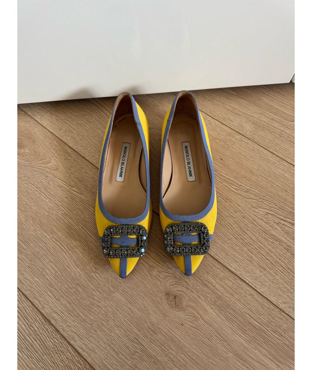 MANOLO BLAHNIK Желтые текстильные балетки, фото 2