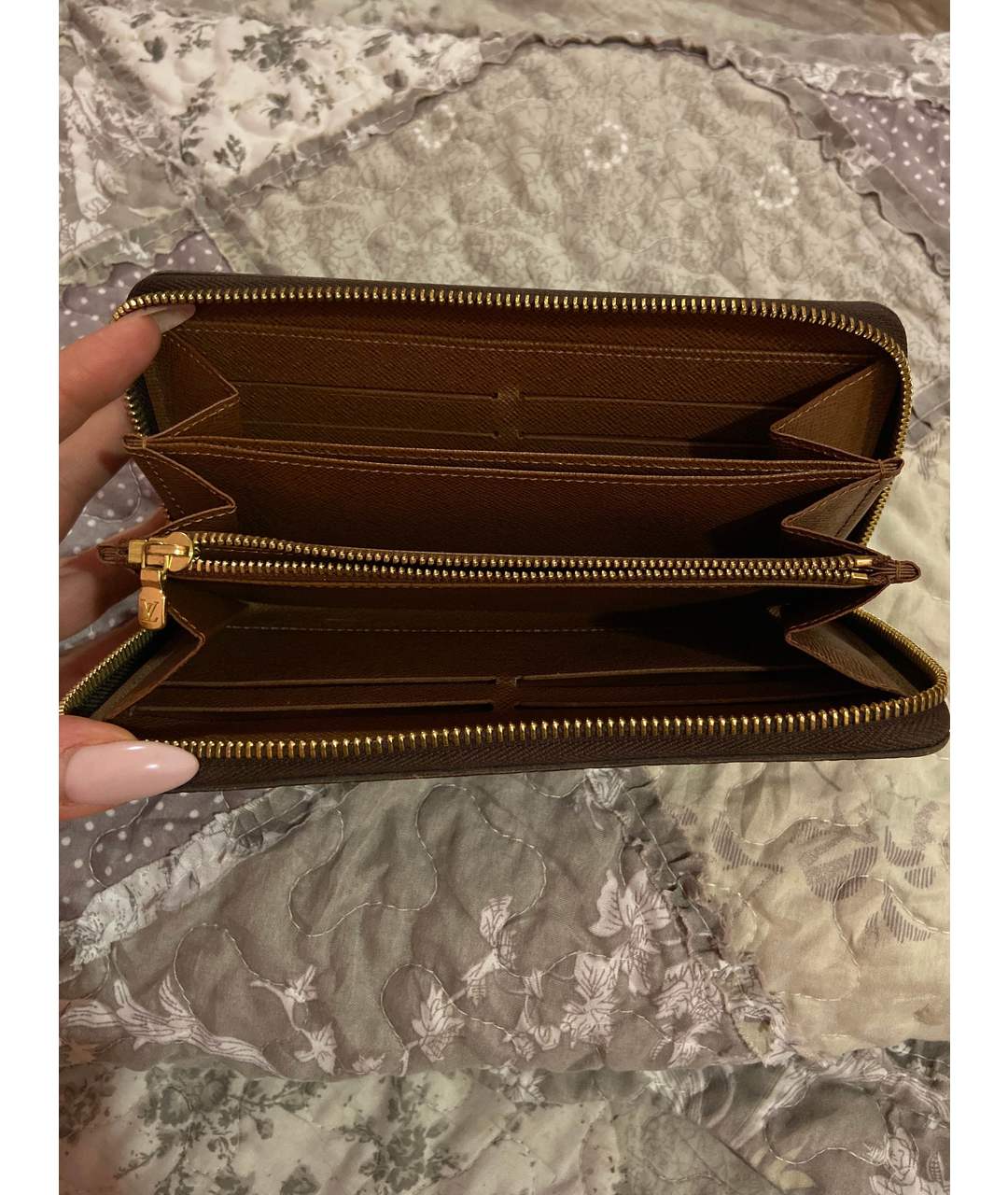 LOUIS VUITTON PRE-OWNED Коричневый кожаный кошелек, фото 4