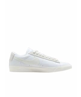 NIKE Низкие кроссовки / кеды