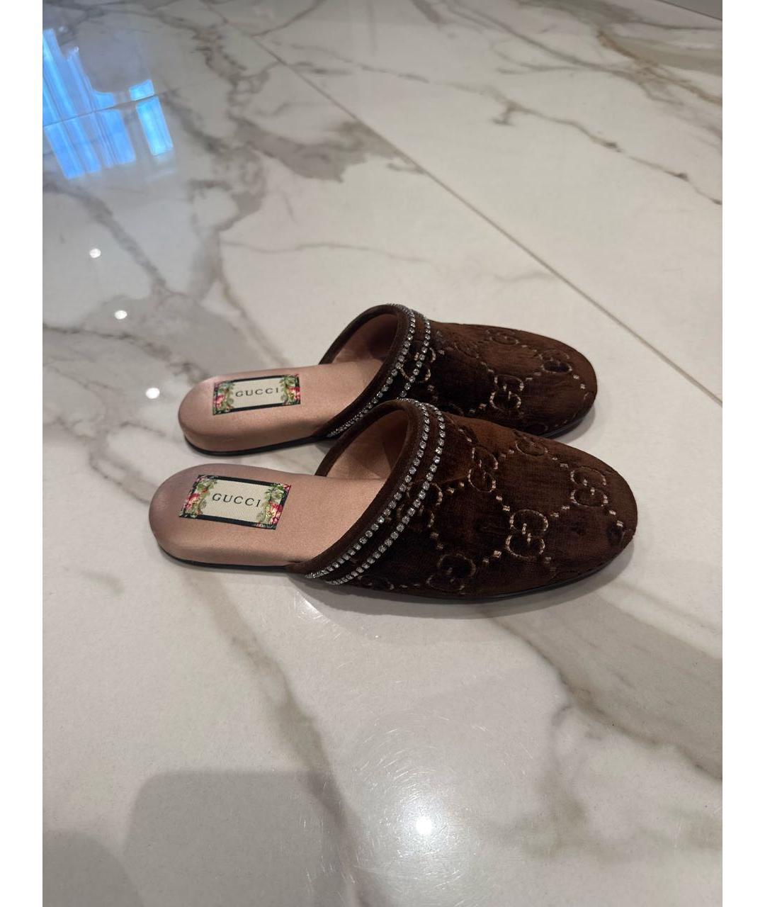 GUCCI Коричневые бархатные сабо, фото 9
