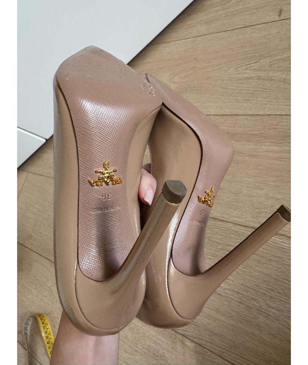 PRADA Бежевые кожаные туфли, фото 5