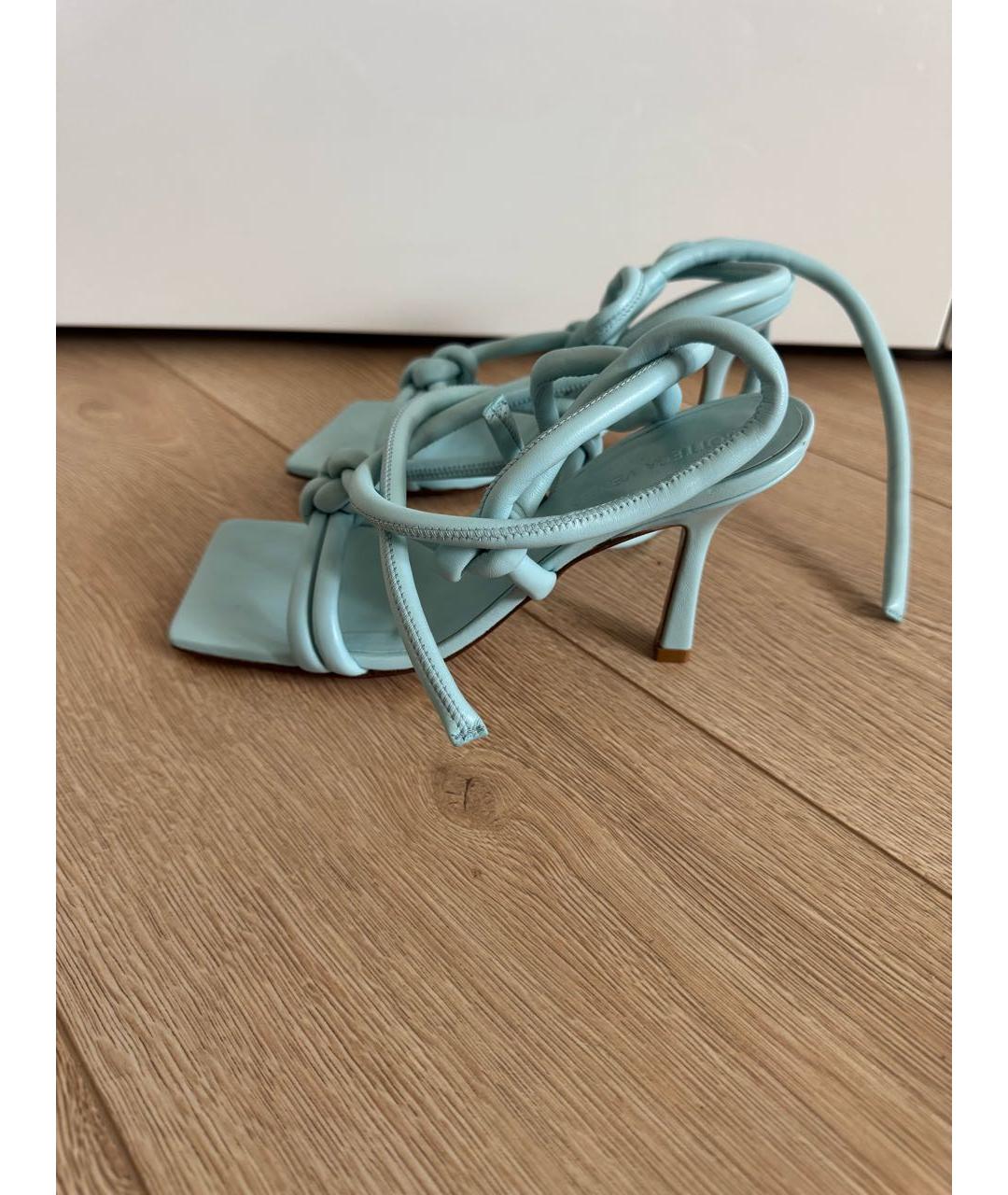 BOTTEGA VENETA Голубые кожаные босоножки, фото 3