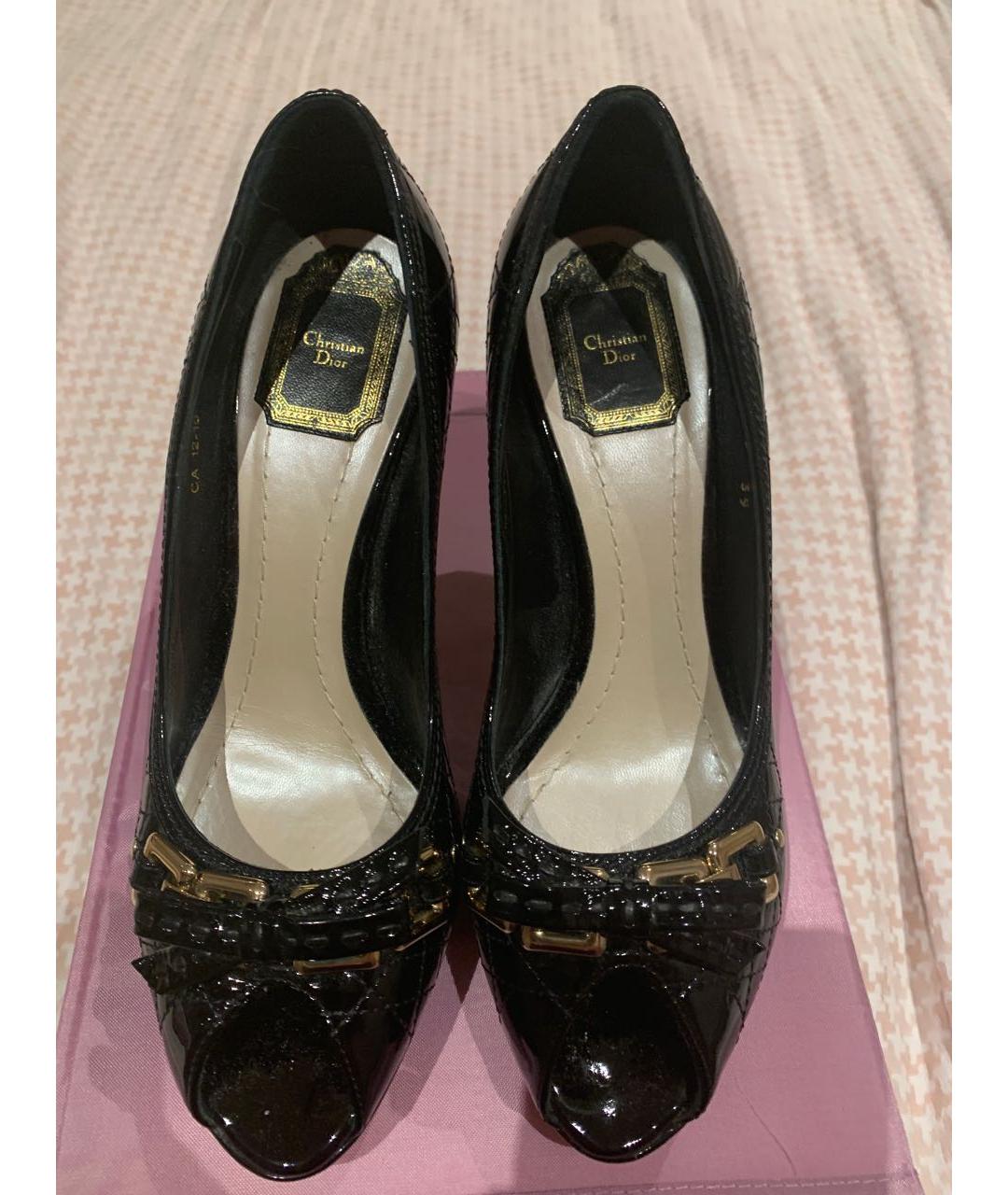 CHRISTIAN DIOR Черные туфли из лакированной кожи, фото 3