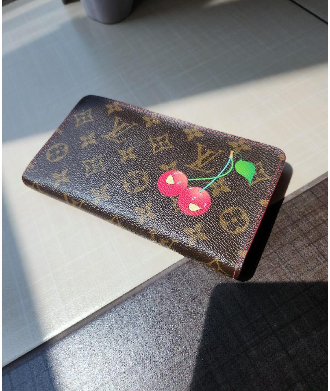 LOUIS VUITTON Коричневый кожаный кошелек, фото 6