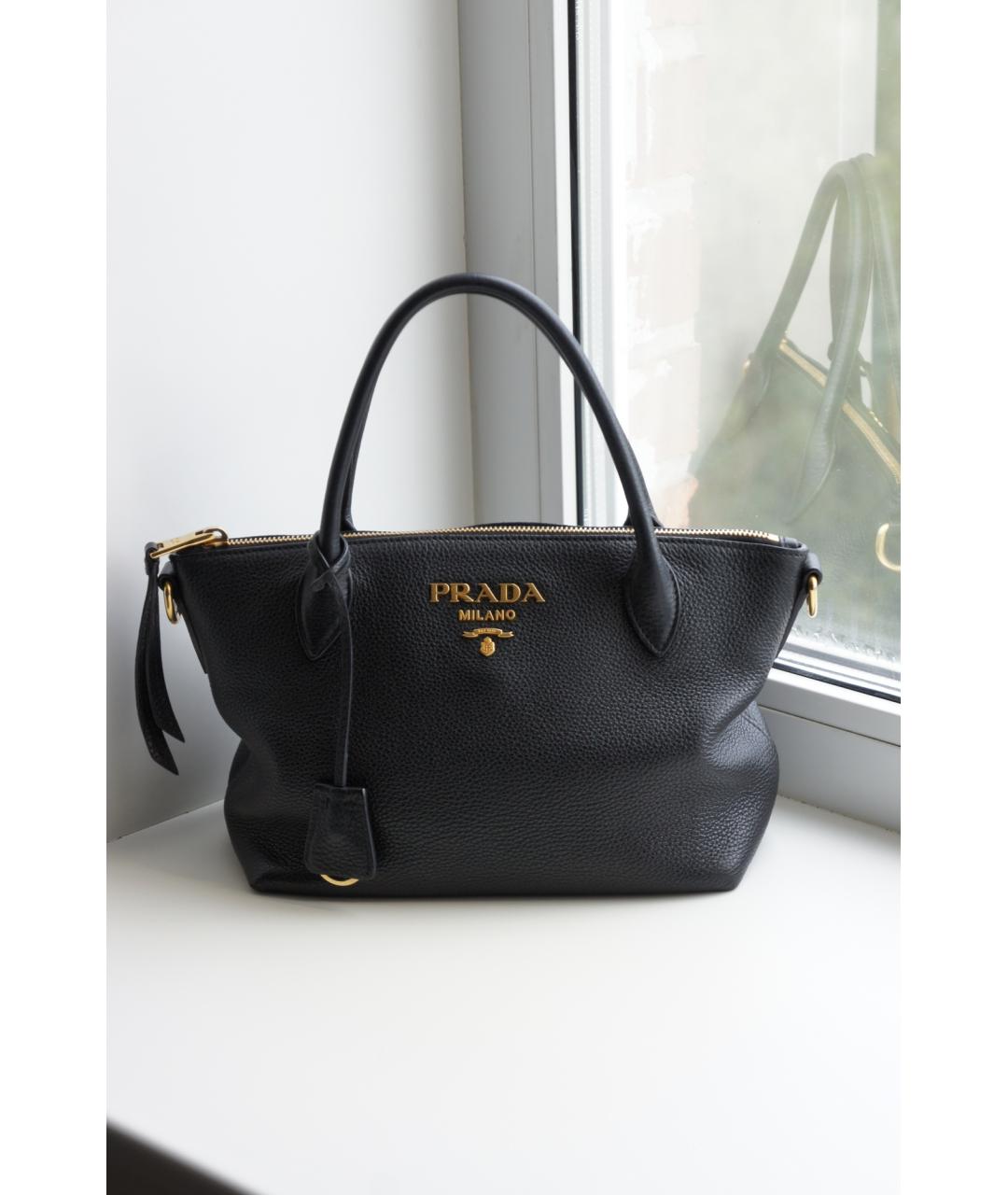PRADA Черная кожаная сумка с короткими ручками, фото 2