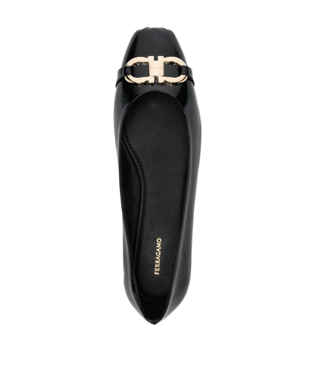FERRAGAMO Черные балетки из лакированной кожи, фото 2