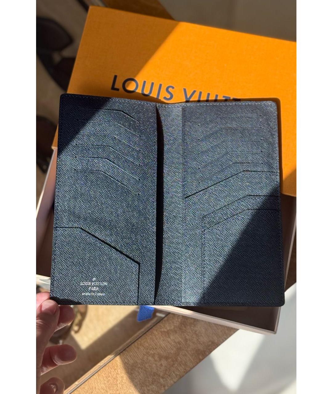 LOUIS VUITTON Черный кожаный кошелек, фото 3