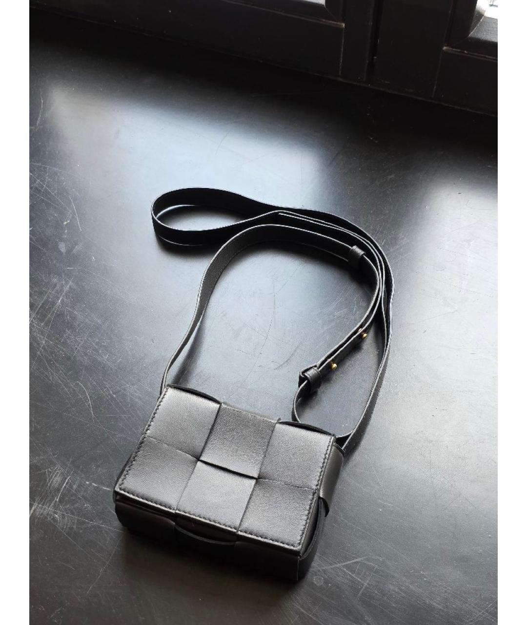 BOTTEGA VENETA Черная кожаная сумка через плечо, фото 2