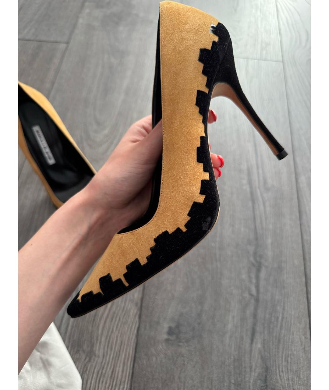 MANOLO BLAHNIK Коричневые замшевые туфли, фото 8