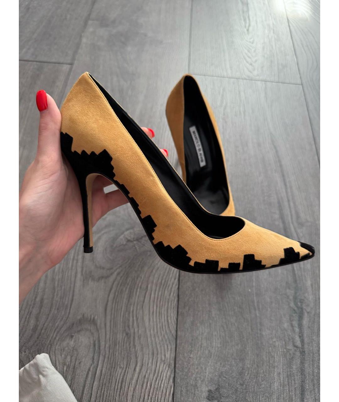 MANOLO BLAHNIK Коричневые замшевые туфли, фото 7