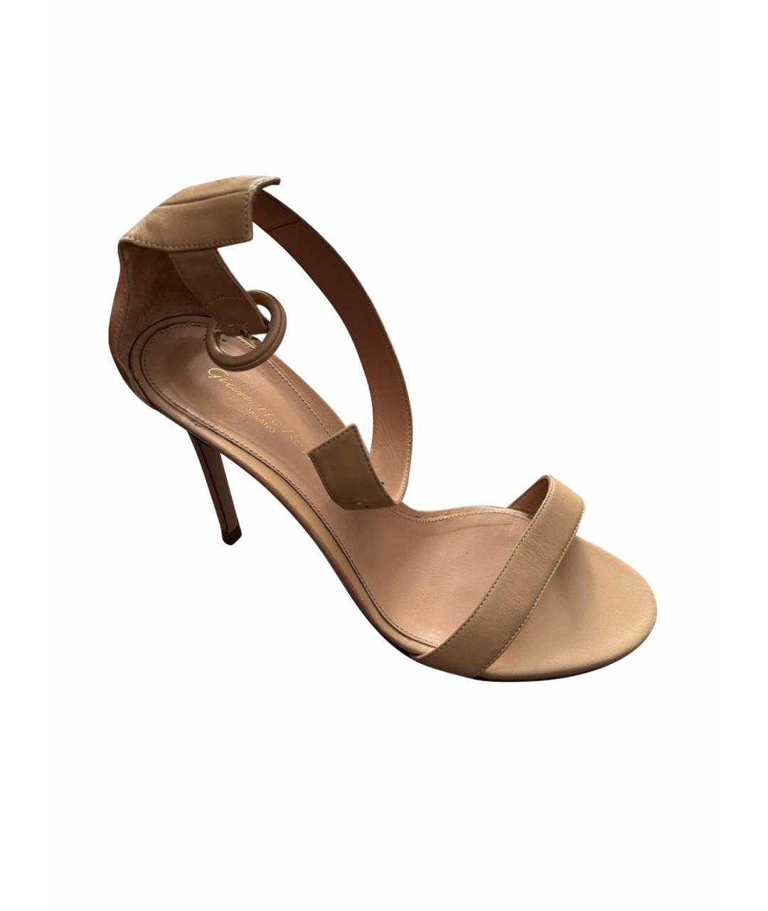 GIANVITO ROSSI Бежевые кожаные босоножки, фото 1