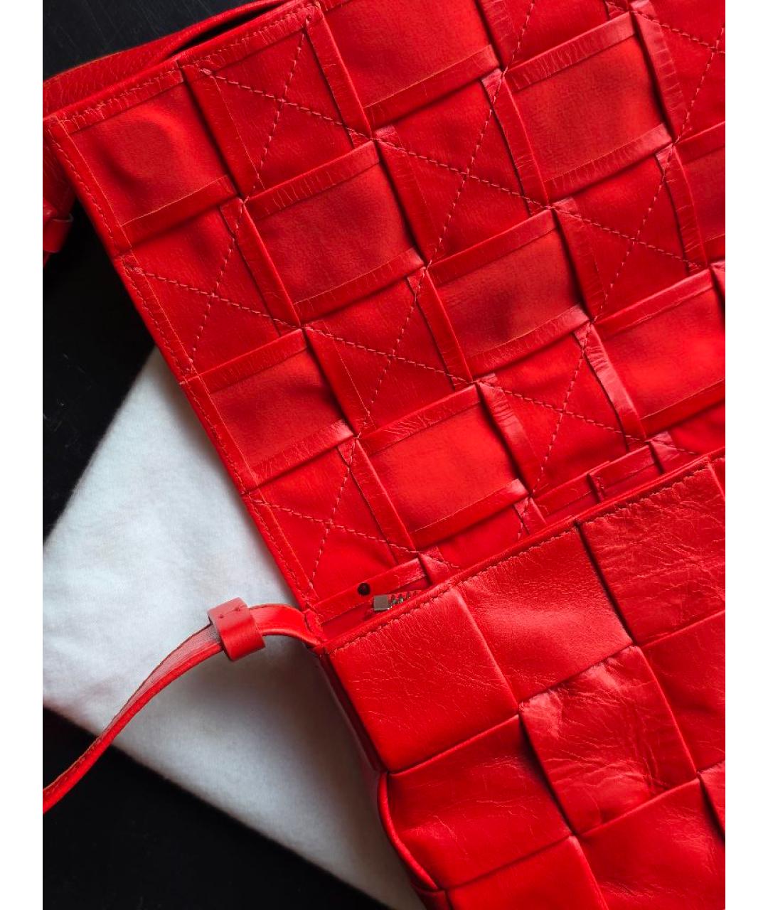 BOTTEGA VENETA Красная кожаная сумка через плечо, фото 8