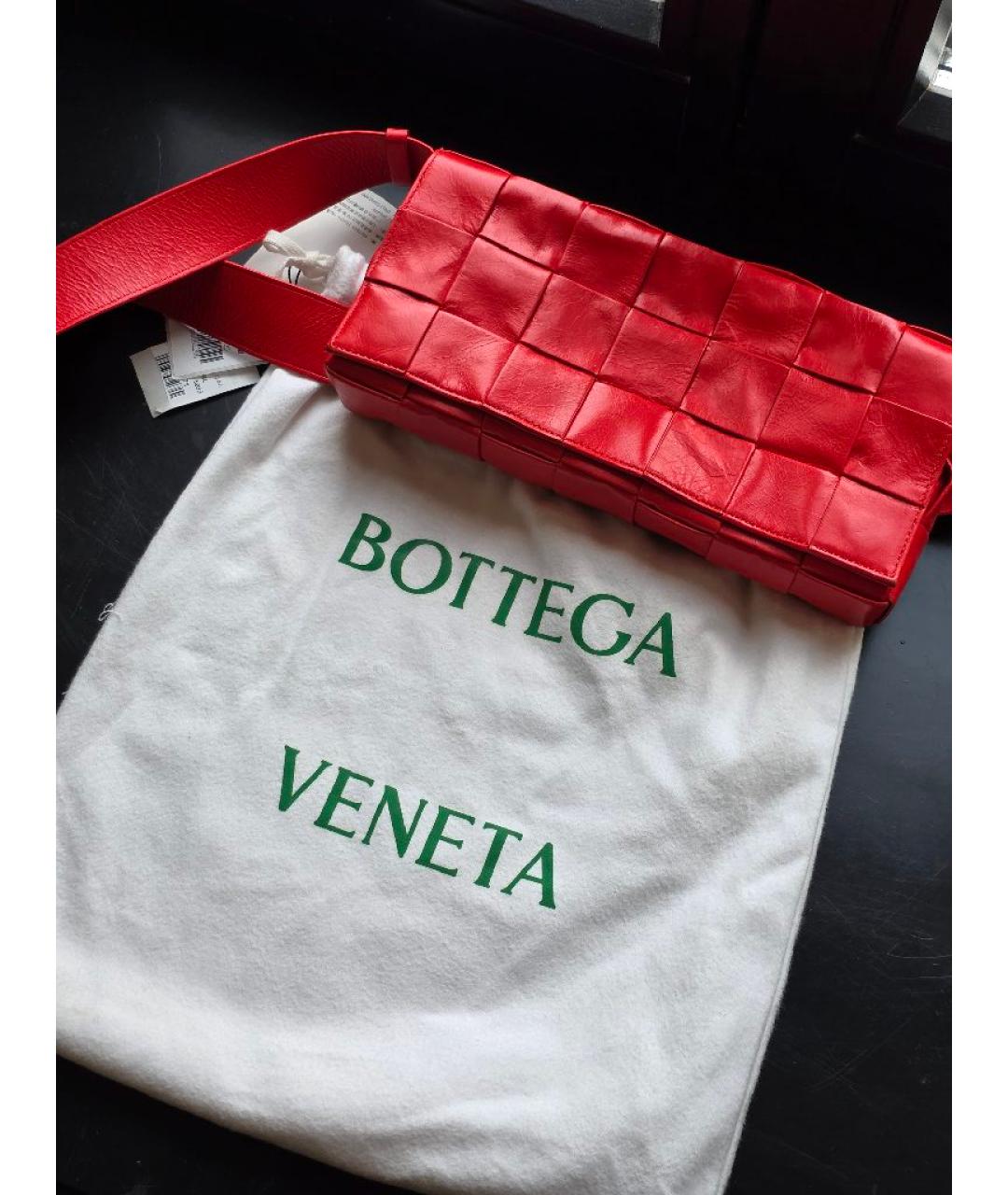 BOTTEGA VENETA Красная кожаная сумка через плечо, фото 5