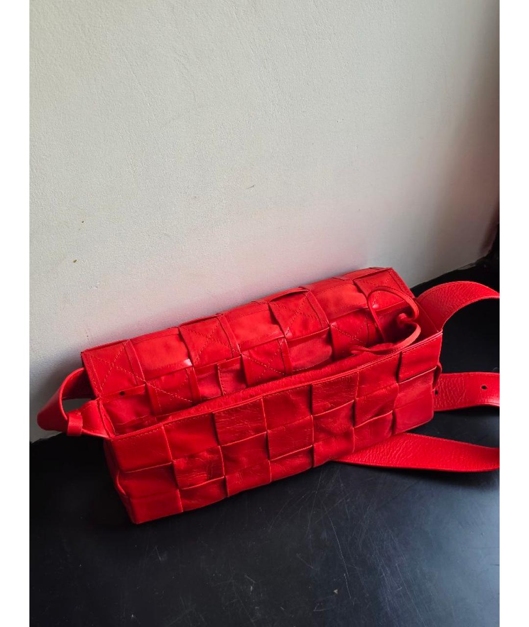 BOTTEGA VENETA Красная кожаная сумка через плечо, фото 4