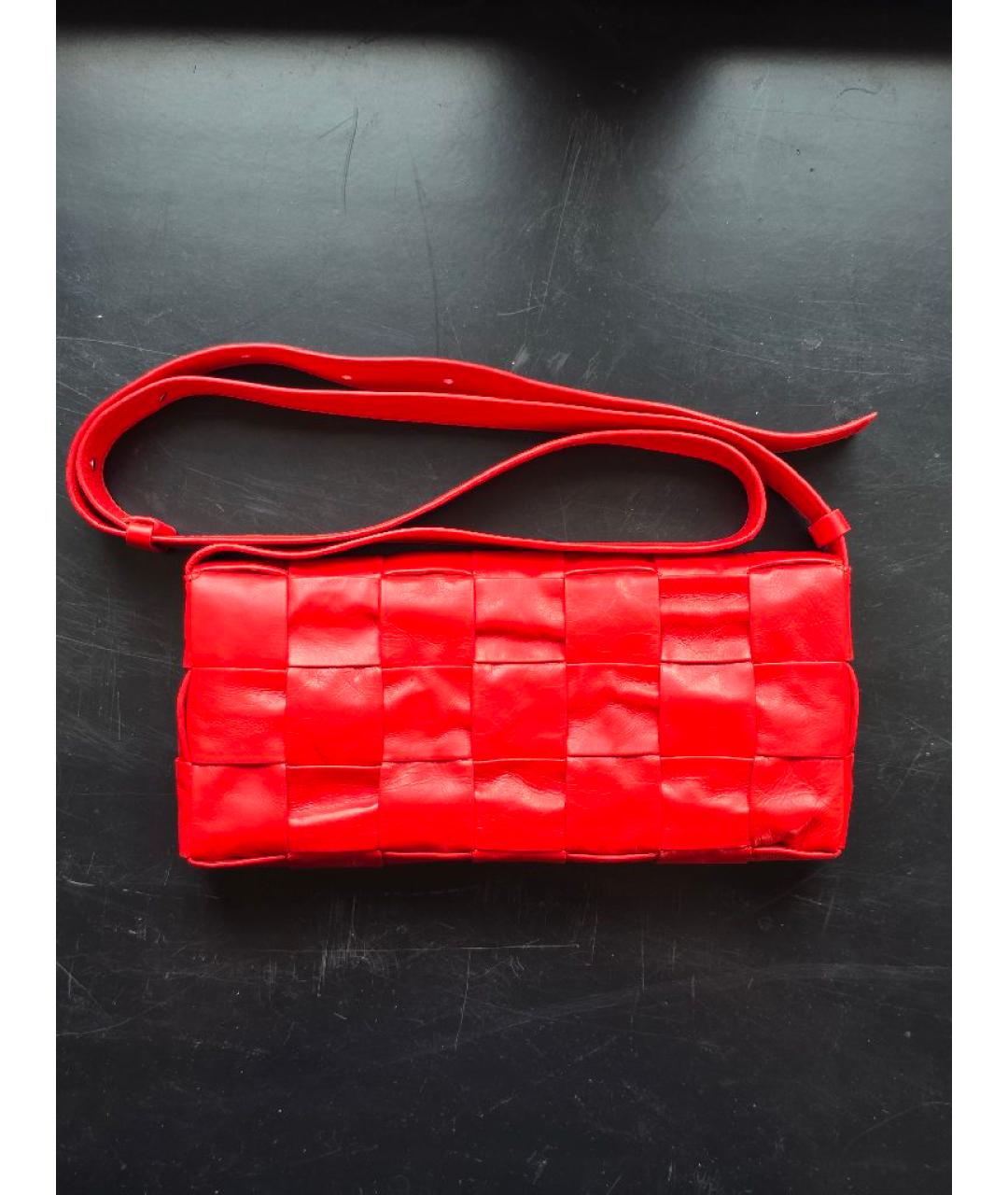 BOTTEGA VENETA Красная кожаная сумка через плечо, фото 3
