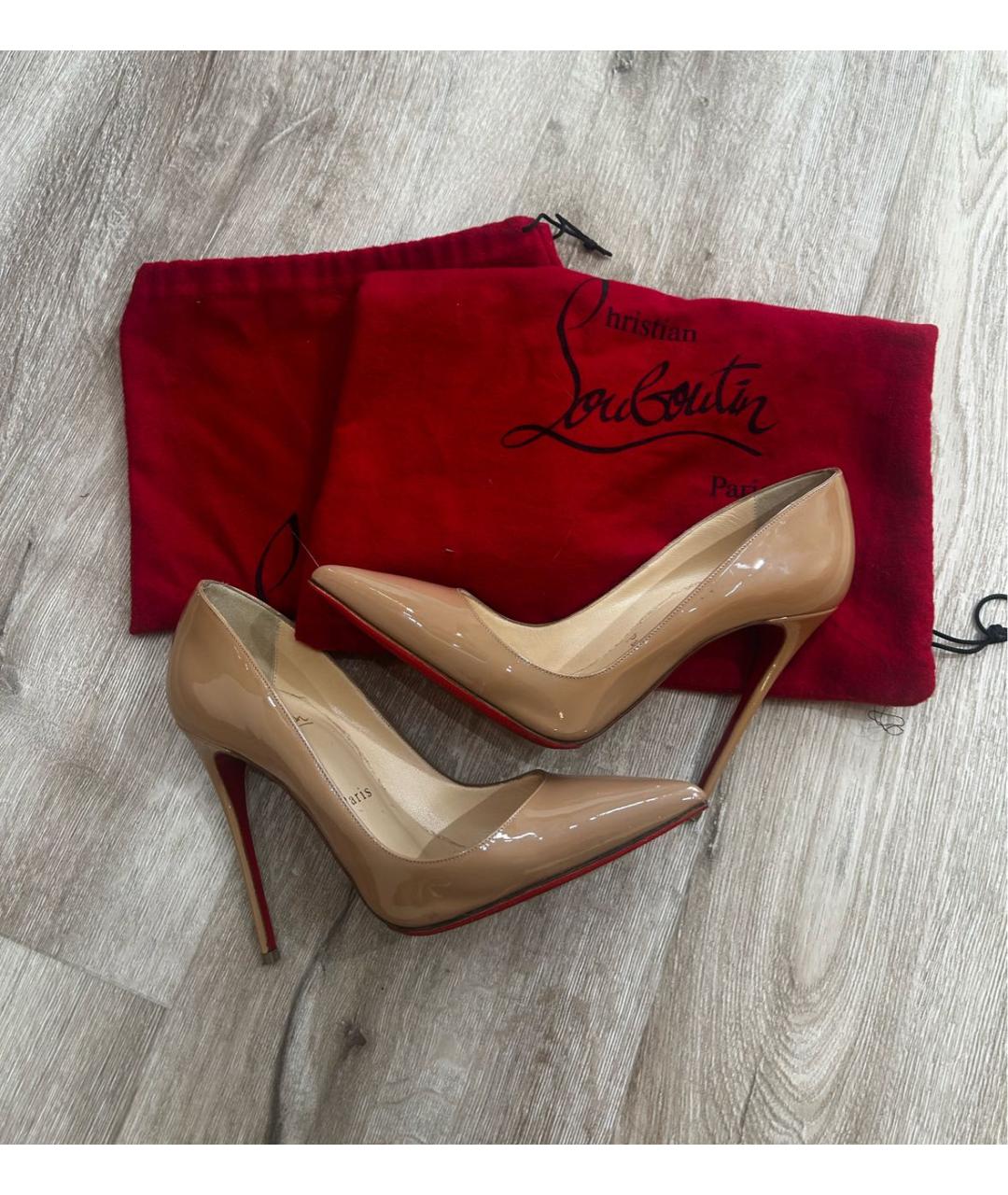CHRISTIAN LOUBOUTIN Бежевые туфли из лакированной кожи, фото 6