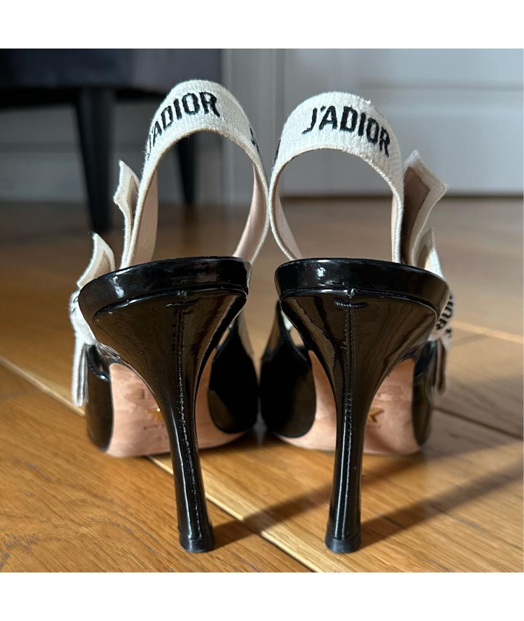 CHRISTIAN DIOR Мульти лодочки на низком каблуке из лакированной кожи, фото 4