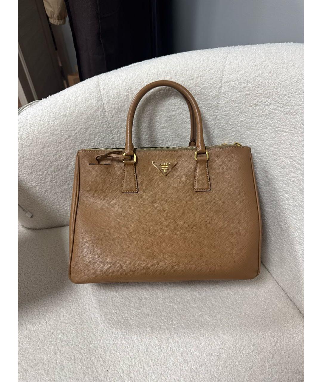 PRADA Коричневая кожаная сумка с короткими ручками, фото 9