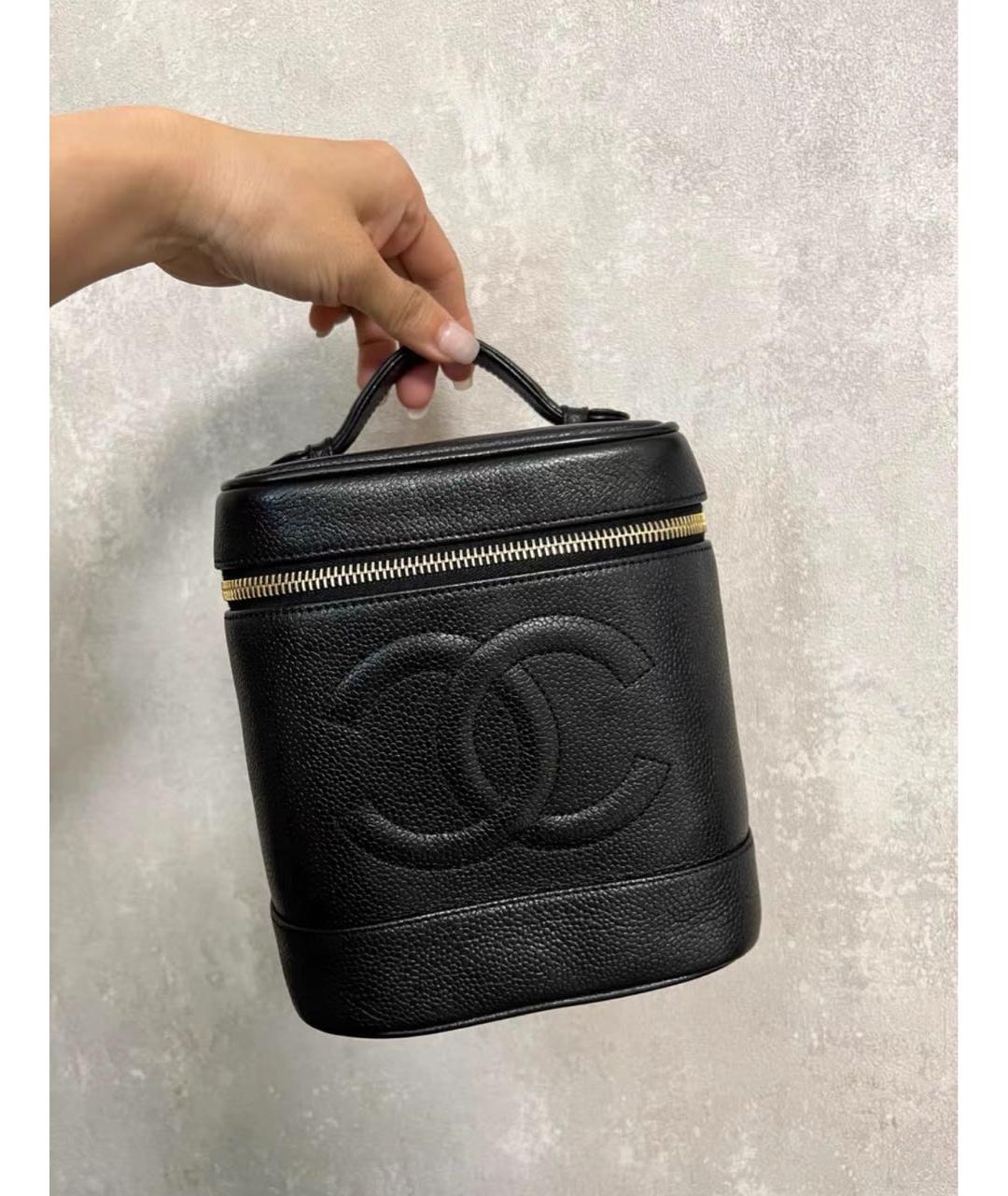 CHANEL Черная кожаная сумка с короткими ручками, фото 2
