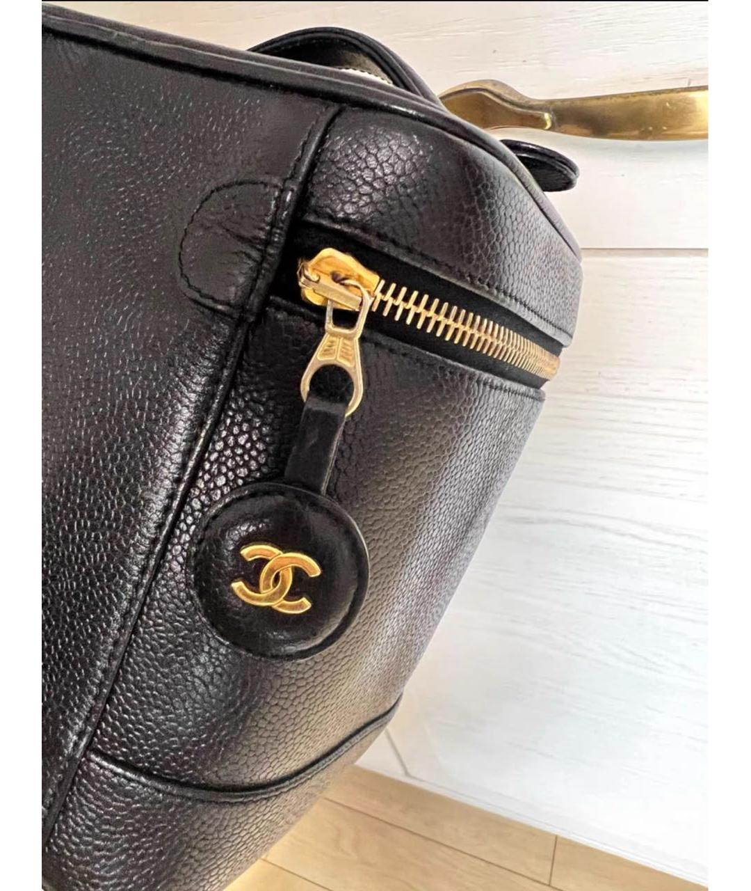 CHANEL Черная кожаная сумка с короткими ручками, фото 5