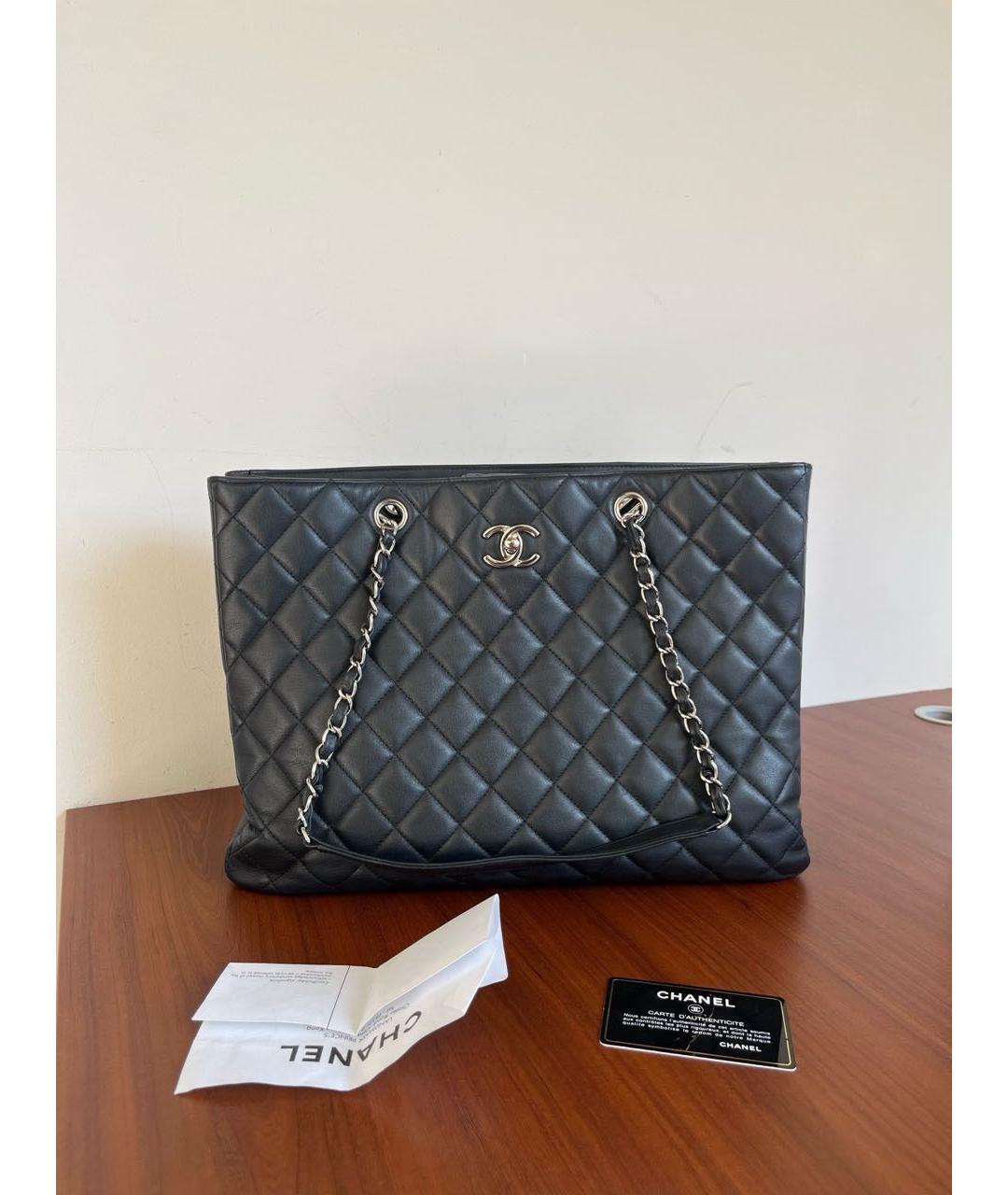 CHANEL Черная кожаная сумка тоут, фото 2