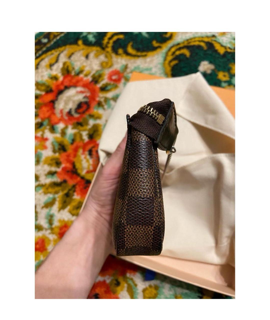 LOUIS VUITTON Коричневая кожаная сумка с короткими ручками, фото 5