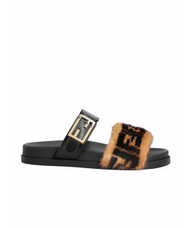 FENDI Сандалии