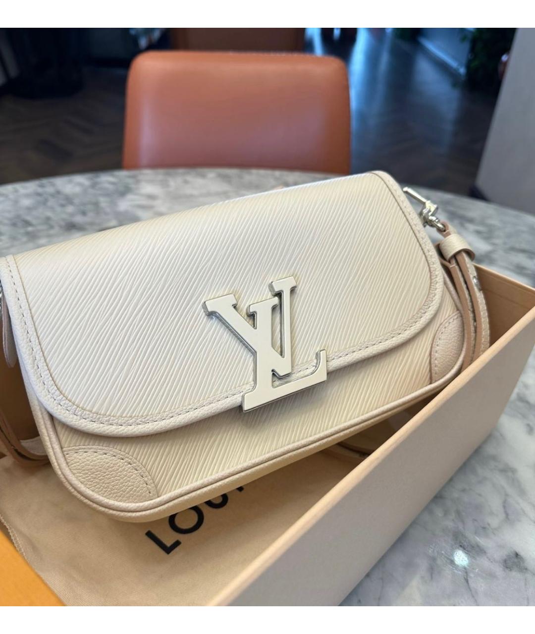 LOUIS VUITTON Бежевая кожаная сумка через плечо, фото 2