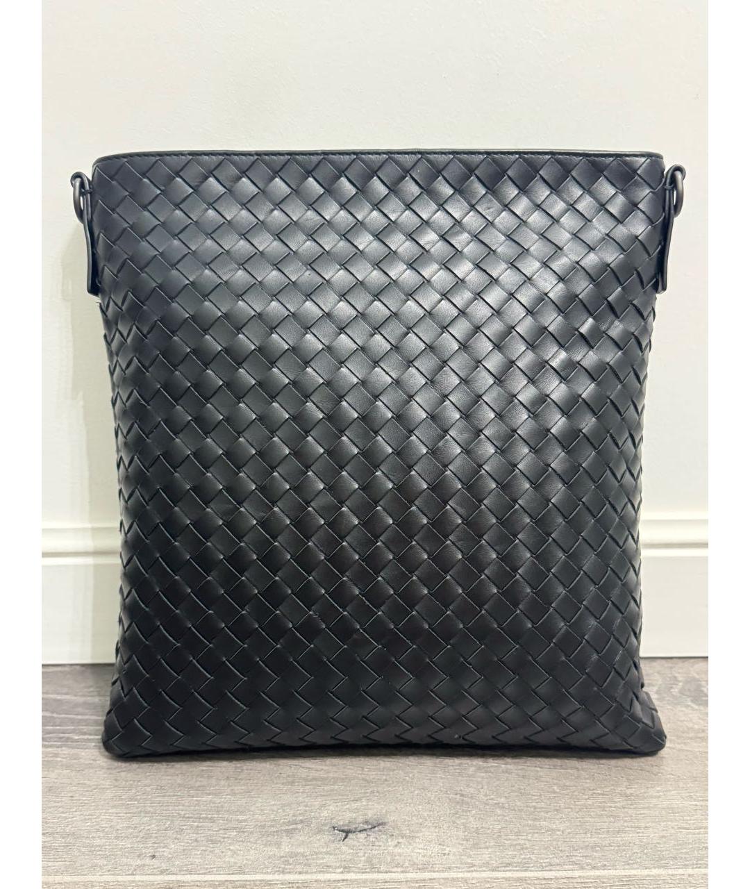 BOTTEGA VENETA Черная кожаная сумка на плечо, фото 2