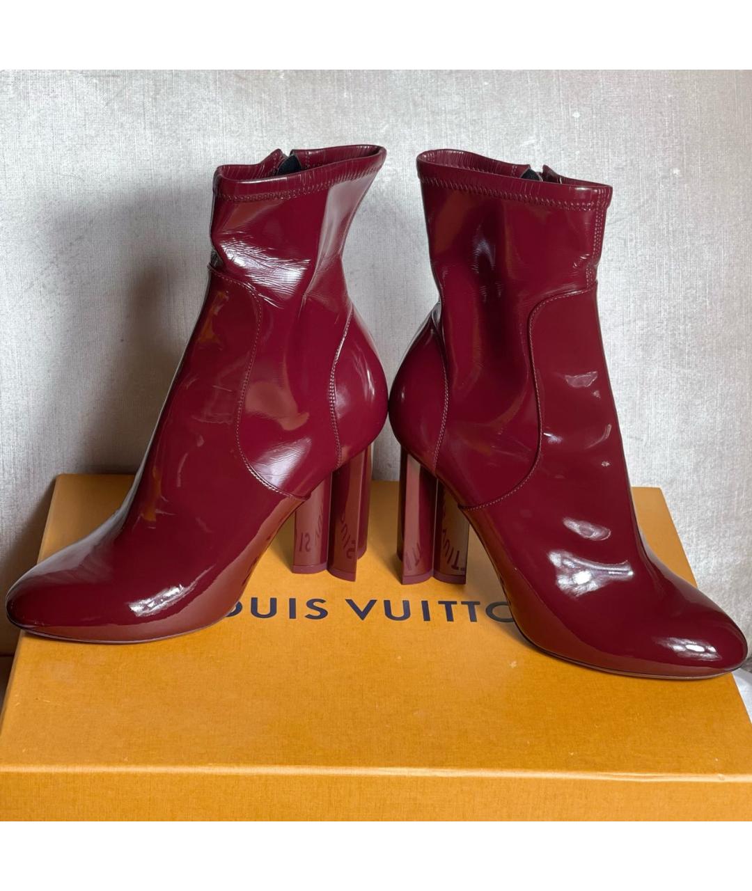LOUIS VUITTON Бордовые ботинки из лакированной кожи, фото 6
