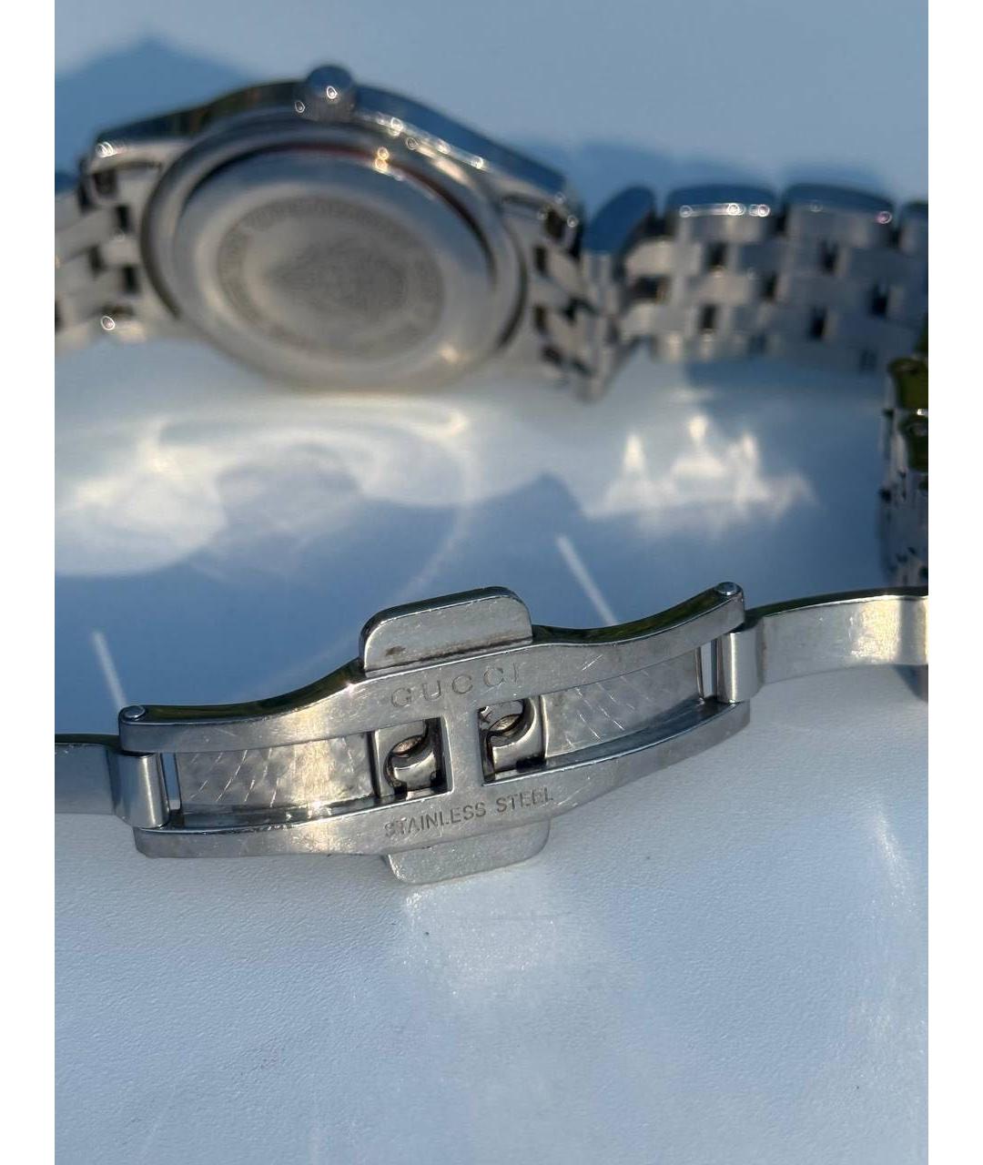 GUCCI Серебряные металлические часы, фото 5