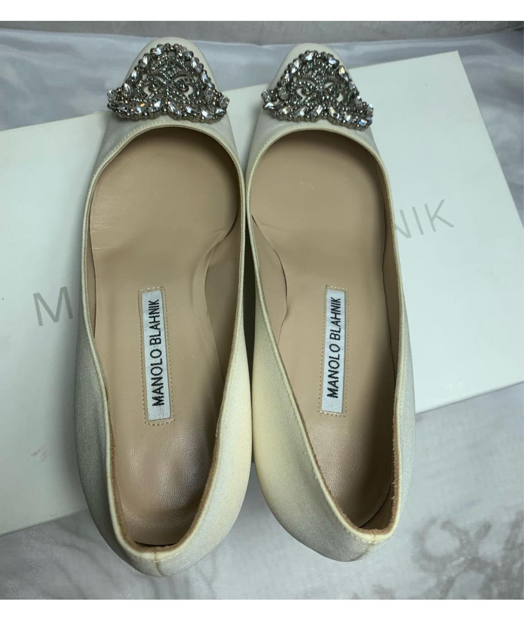 MANOLO BLAHNIK Белые текстильные туфли, фото 3