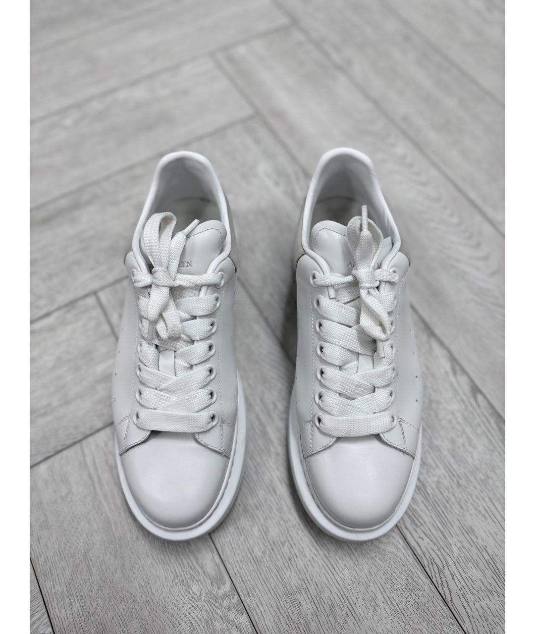 ALEXANDER MCQUEEN Белые кожаные кеды, фото 3