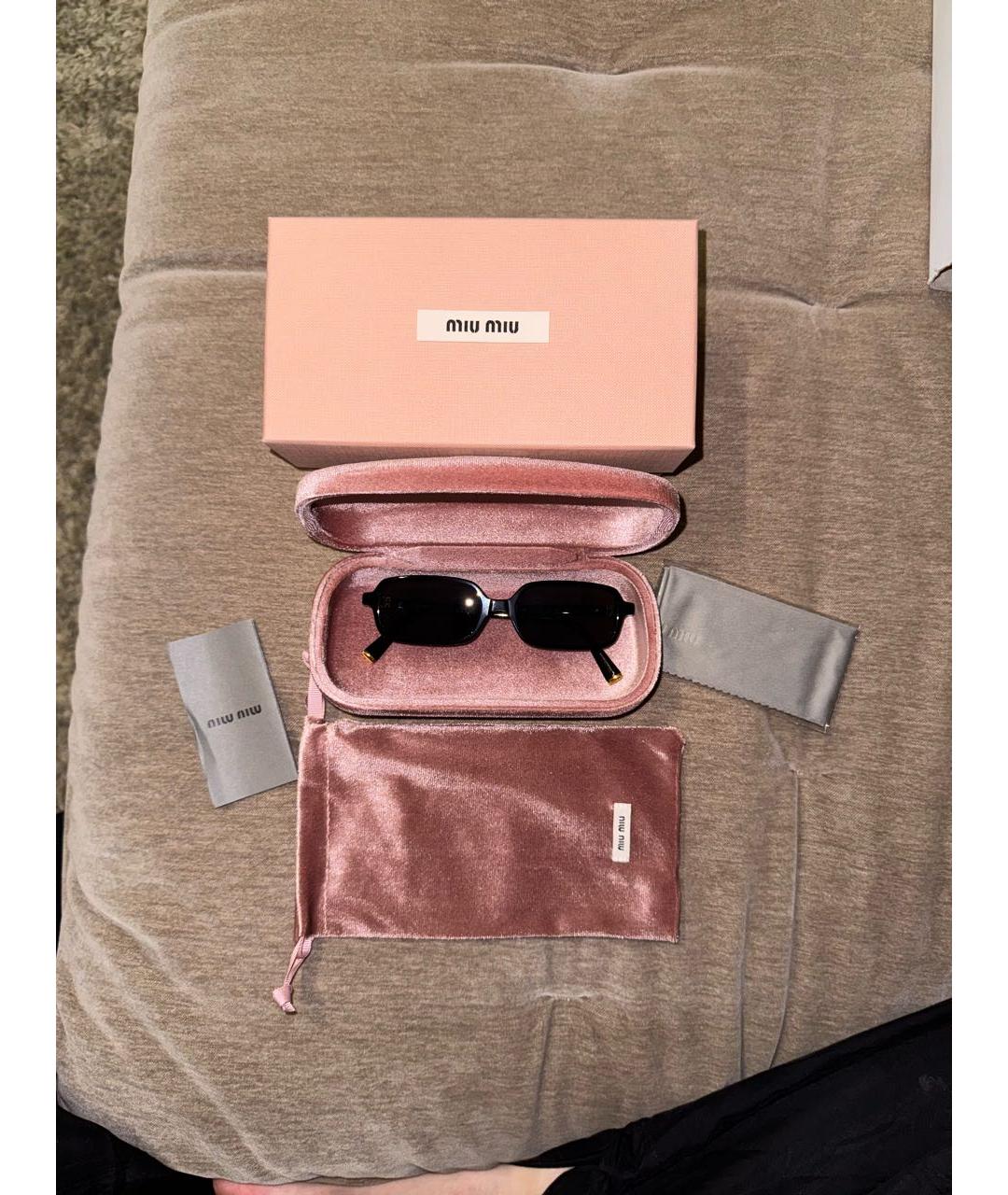 MIU MIU Черные пластиковые солнцезащитные очки, фото 4