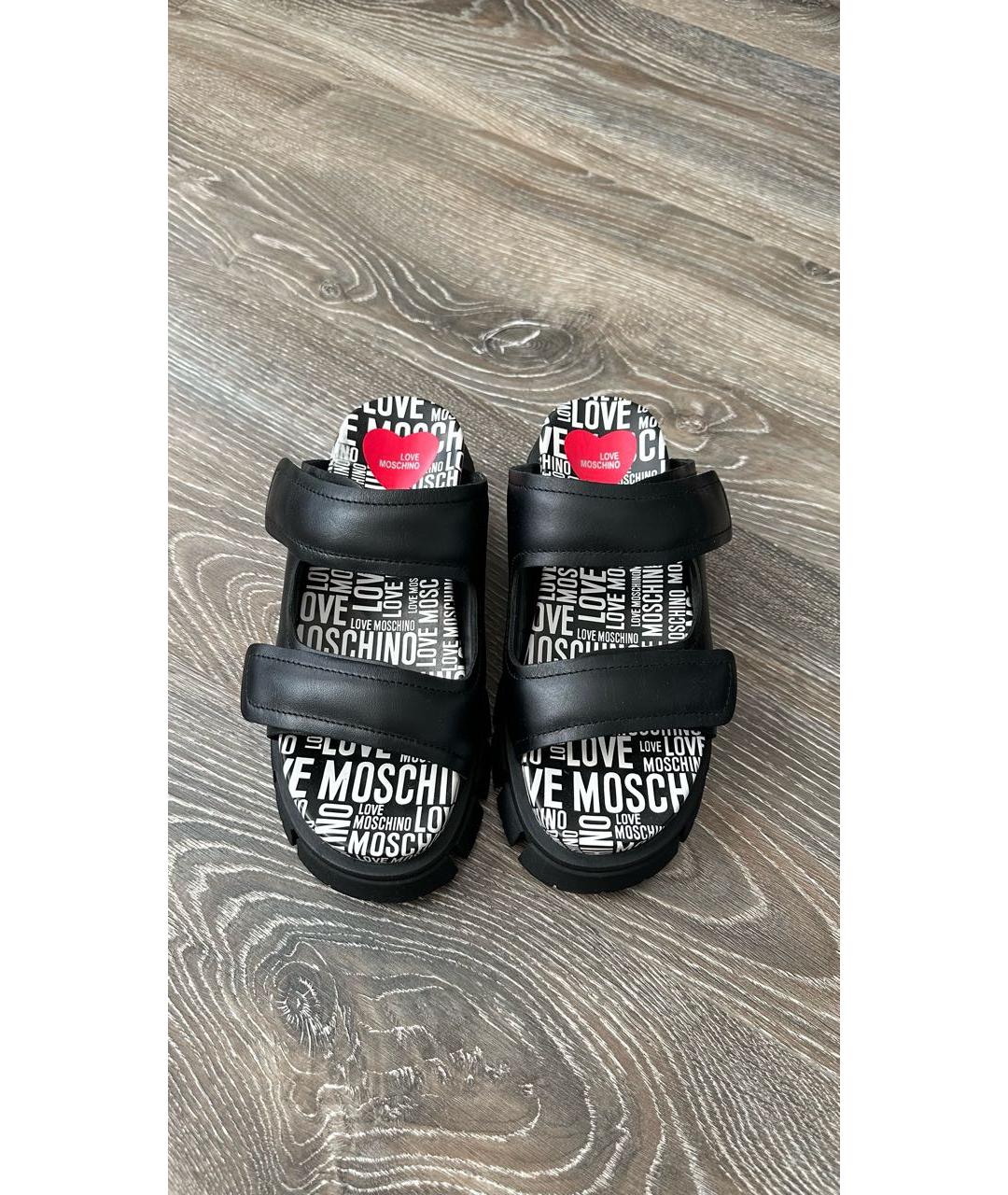LOVE MOSCHINO Черные кожаные сандалии, фото 2