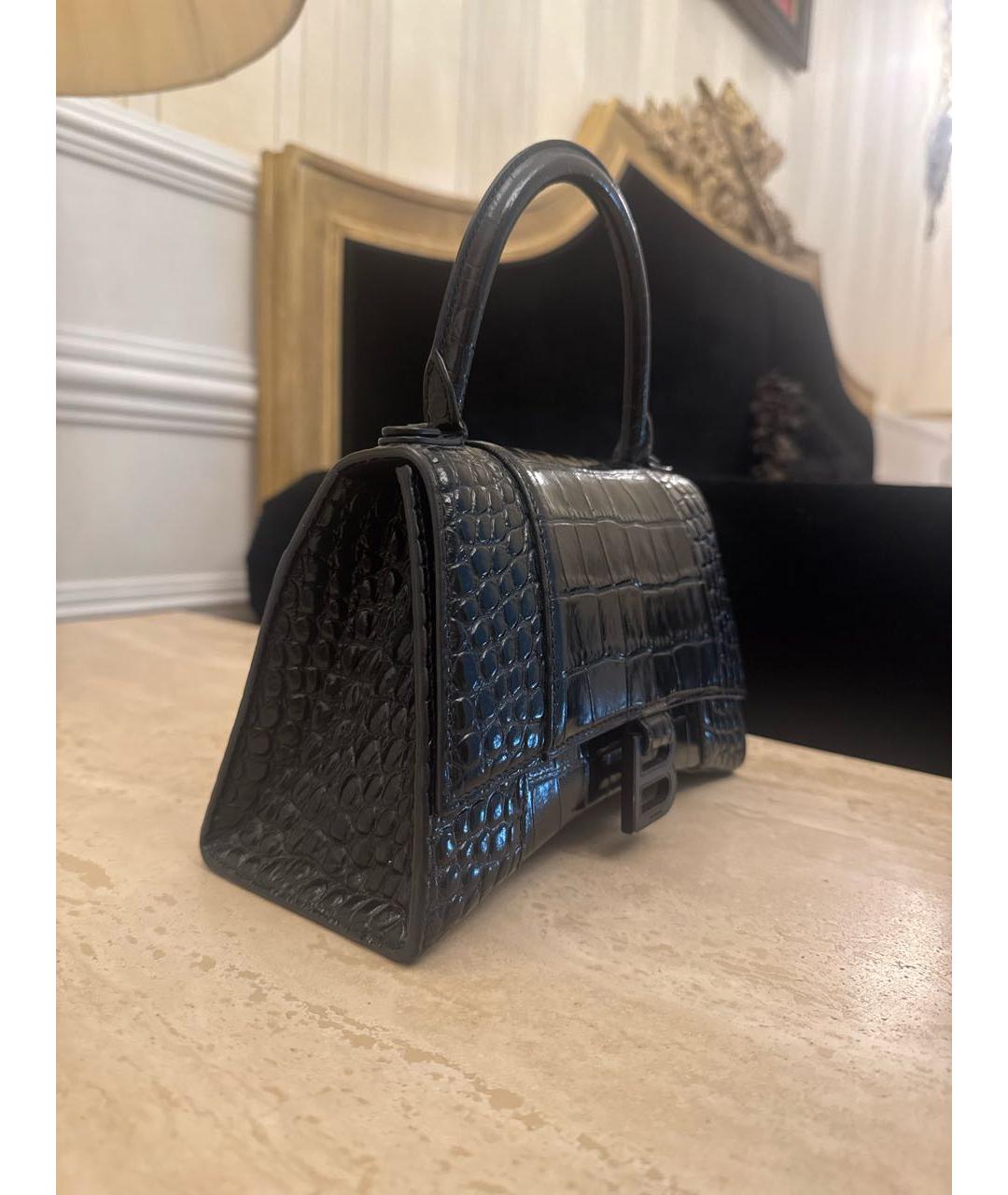BALENCIAGA Черная сумка с короткими ручками из лакированной кожи, фото 2